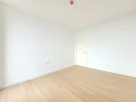 Empty İncek Loft For Sale Terrace 4+1 Mogan View 146 M² 1St Floor Apartment
