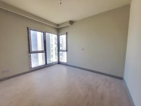 Zero City İncek For Sale 3+1 Landscape View 124 M2 3Rd Floor Flat Hacılar Neighborhood Gölbaşı Ankara