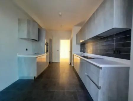3+1 130 M² 17Rd Floor South Facing Apartment For Sale In Beytepe İncek Bulvar Loft Complex