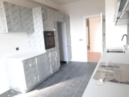 4+1 17 Th Floor Tenantless Apartment For Sale In Beytepe İncek Bulvar Loft Complex