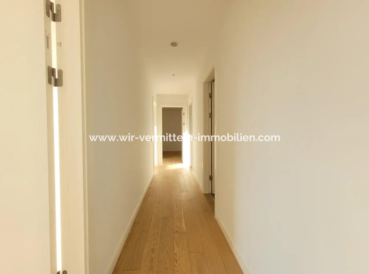 İncek Loft Satılık Teraslı  3+1 Şehir Manzaralı 3.Kat Daire