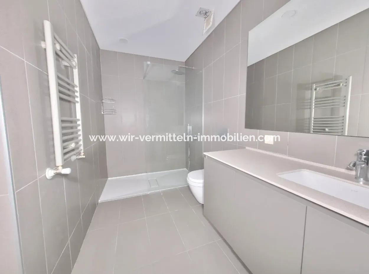 İncek Loft Satılık 2,5+1 Peyzaj Manzaralı 1.Kat Daire