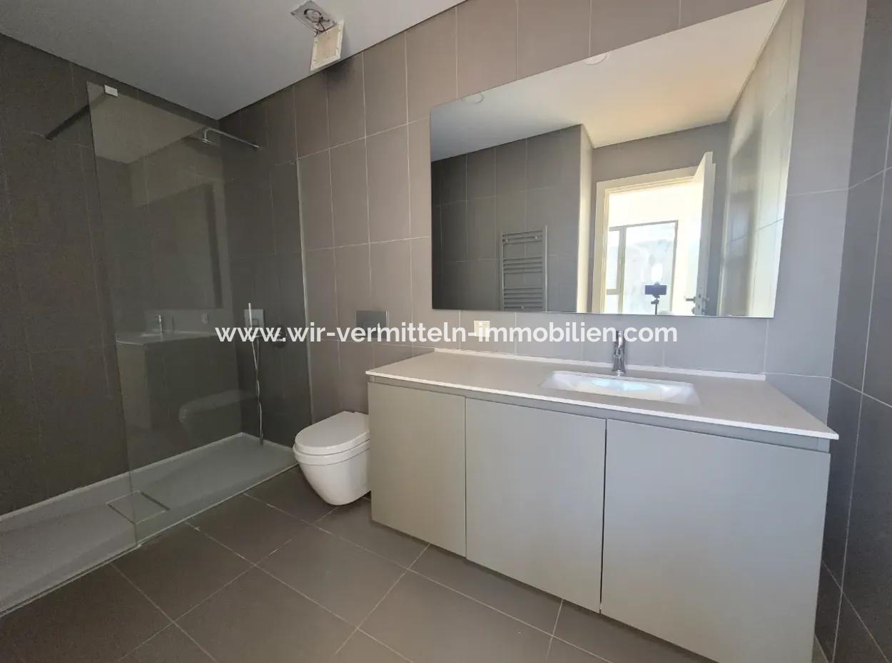 İncek Loft Satılık 2,5+1 Peyzaj Manzaralı 1.Kat Daire