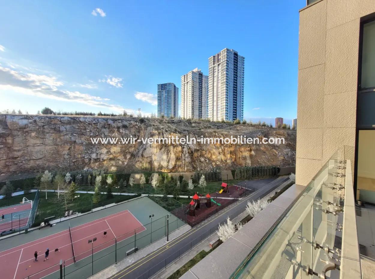 İncek Loft Satılık 2,5+1 Peyzaj Manzaralı Kiracısız 3.Kat Daire