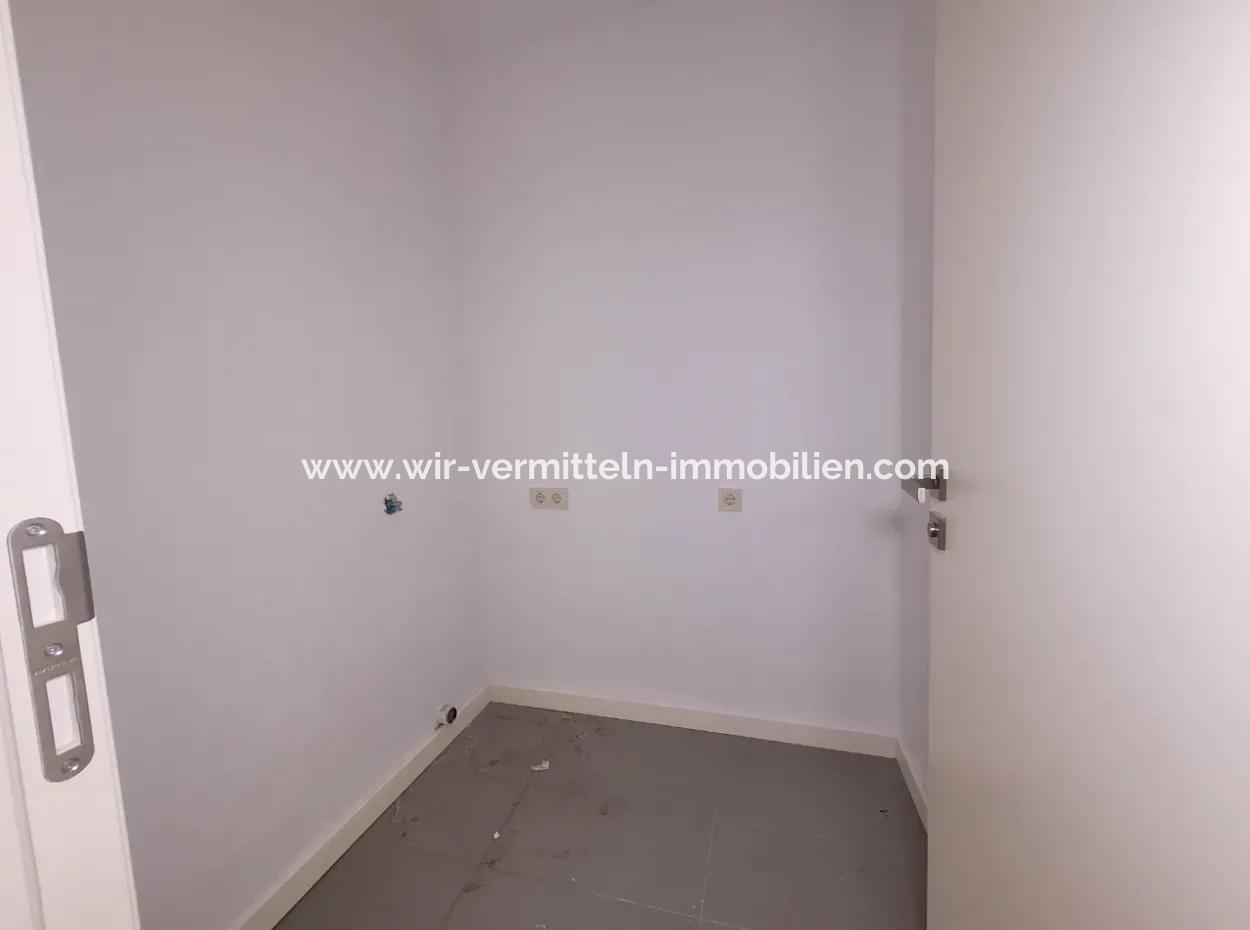 İncek Loft Satılık  5,5+1 Dubleks Peysaj Manzaralı 5.Kat Kiracısız Daire