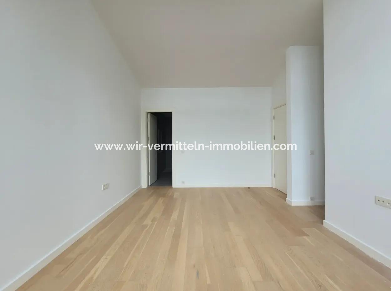 İncek Loft Satılık  5,5+1 Dubleks Peysaj Manzaralı 5.Kat Kiracısız Daire