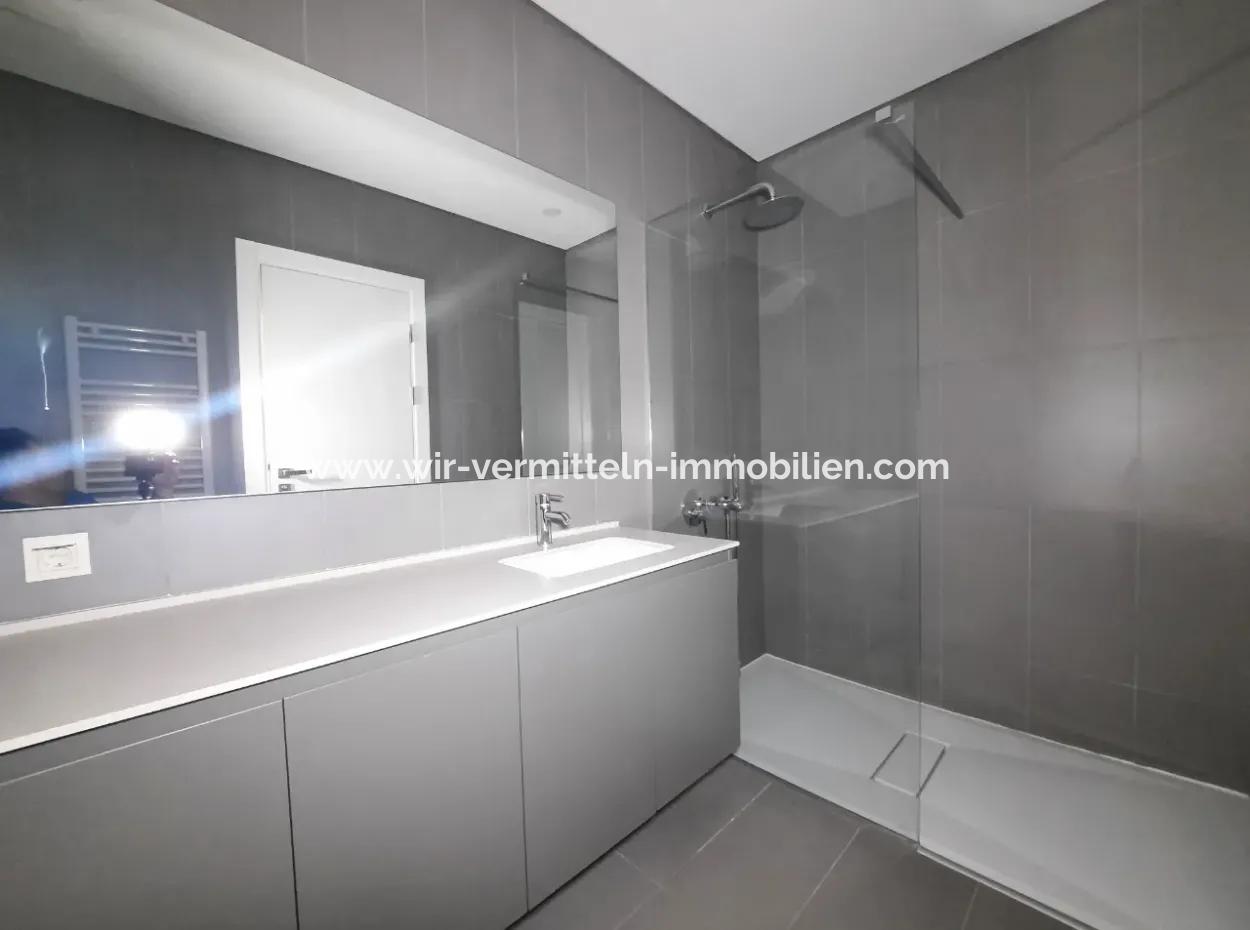 İncek Loft Satılık  4+1  Göl Manzaralı Kiracısız 20.Kat Daire