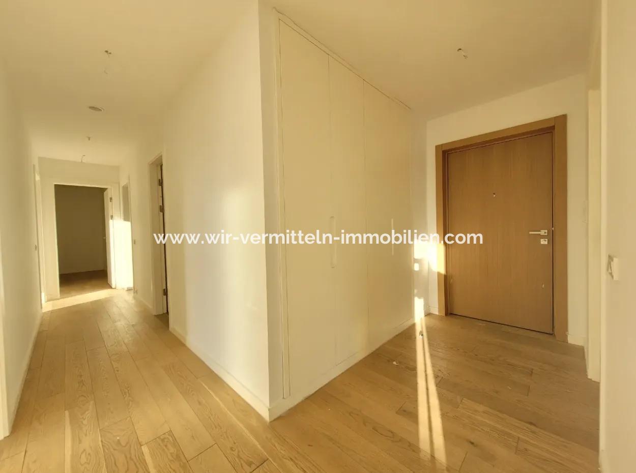 İncek Loft Satılık Teraslı  3+1 Şehir Manzaralı 4.Kat Daire