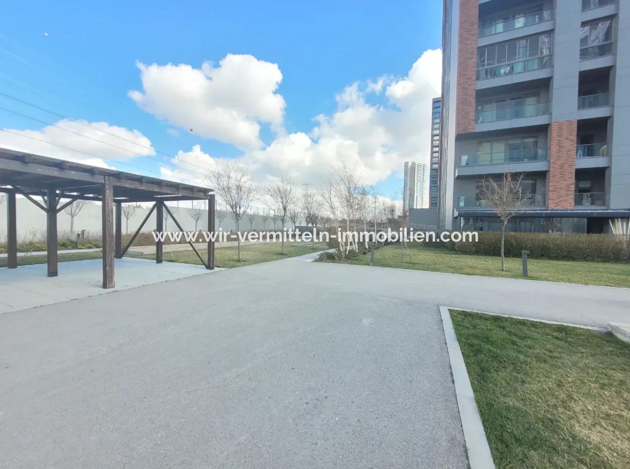 Beytepe İncek Bulvar Loft Satılık 3+1 130 M² 1.Kat Park Manzaralı Güney Cephe Daire