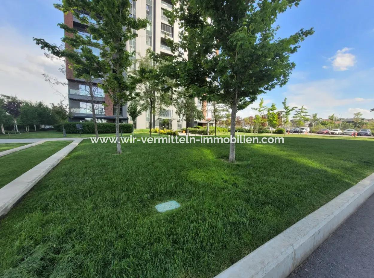 Beytepe İncek Bulvar Loft Satılık 3+1 130 M² 1.Kat Park Manzaralı Güney Cephe Daire