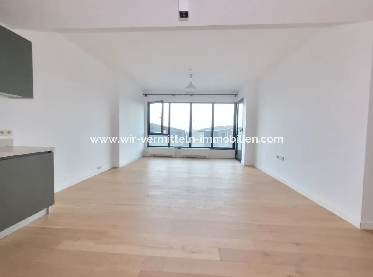 İncek Loft  Kiralık 2+1 85 M² 6.Kat Mogan Cephe Daire
