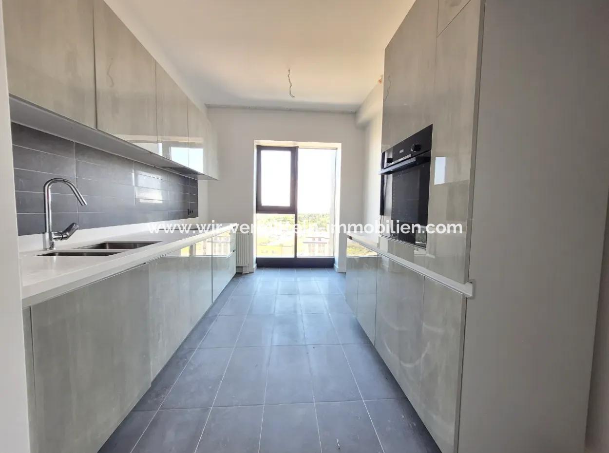 Beytepe İncek Bulvar Loft Satılık 3+1 110 M² 8.Kat Güney Cephe Daire