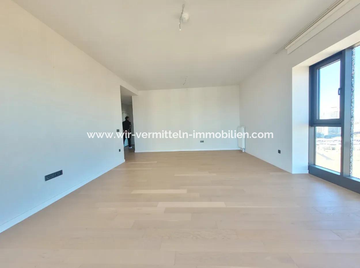 Kiralık Beytepe İncek Bulvar Loft 3+1 110 M² 19.Kat Bulvar Ve Göl Manzaralı