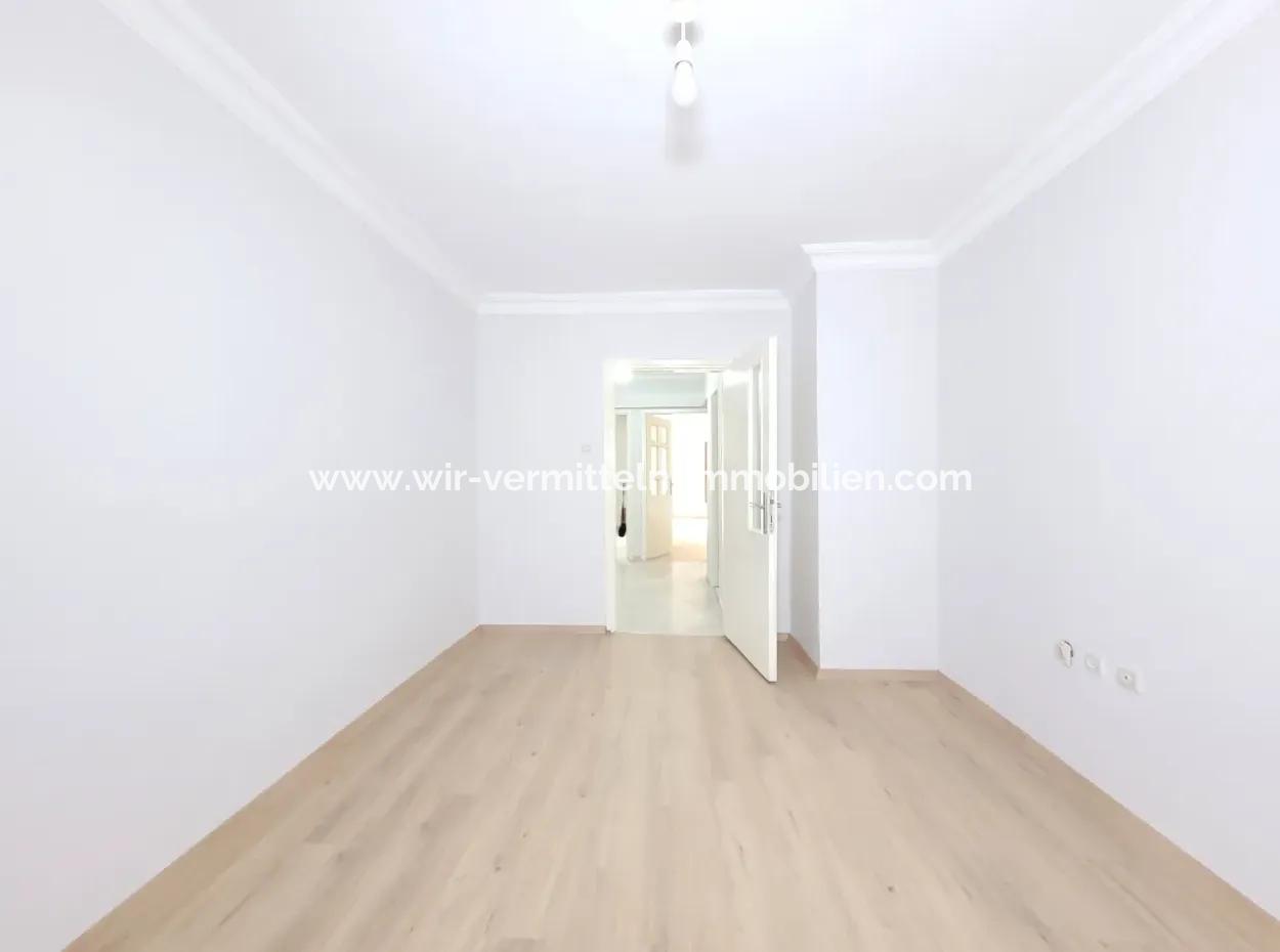 Ümitköy Merkezde Satılık Yüksek Giriş 150 M² 4+1 Daire