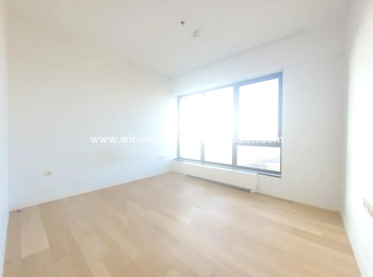 İncek Loft Kiralık 3+1 Şehir Manzaralı 19.Kat Daire