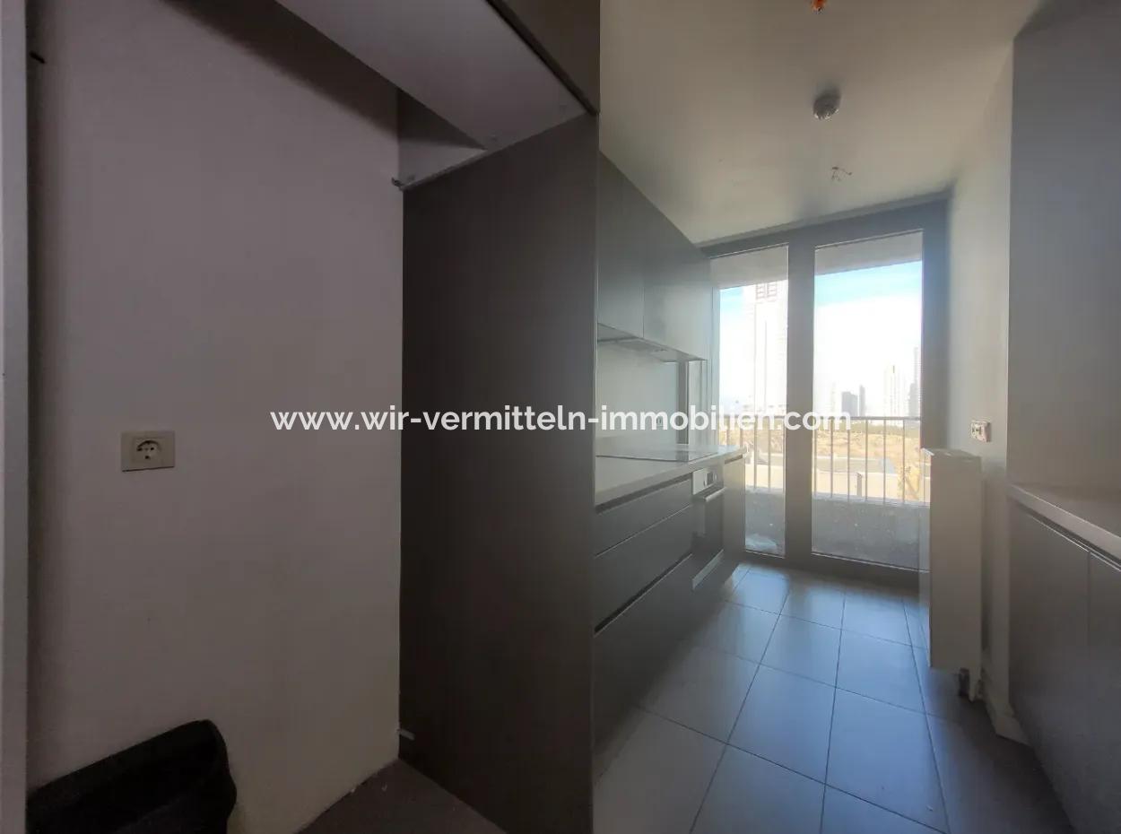 İncek Loft Kiralık 3+1 Şehir Manzaralı 19.Kat Daire