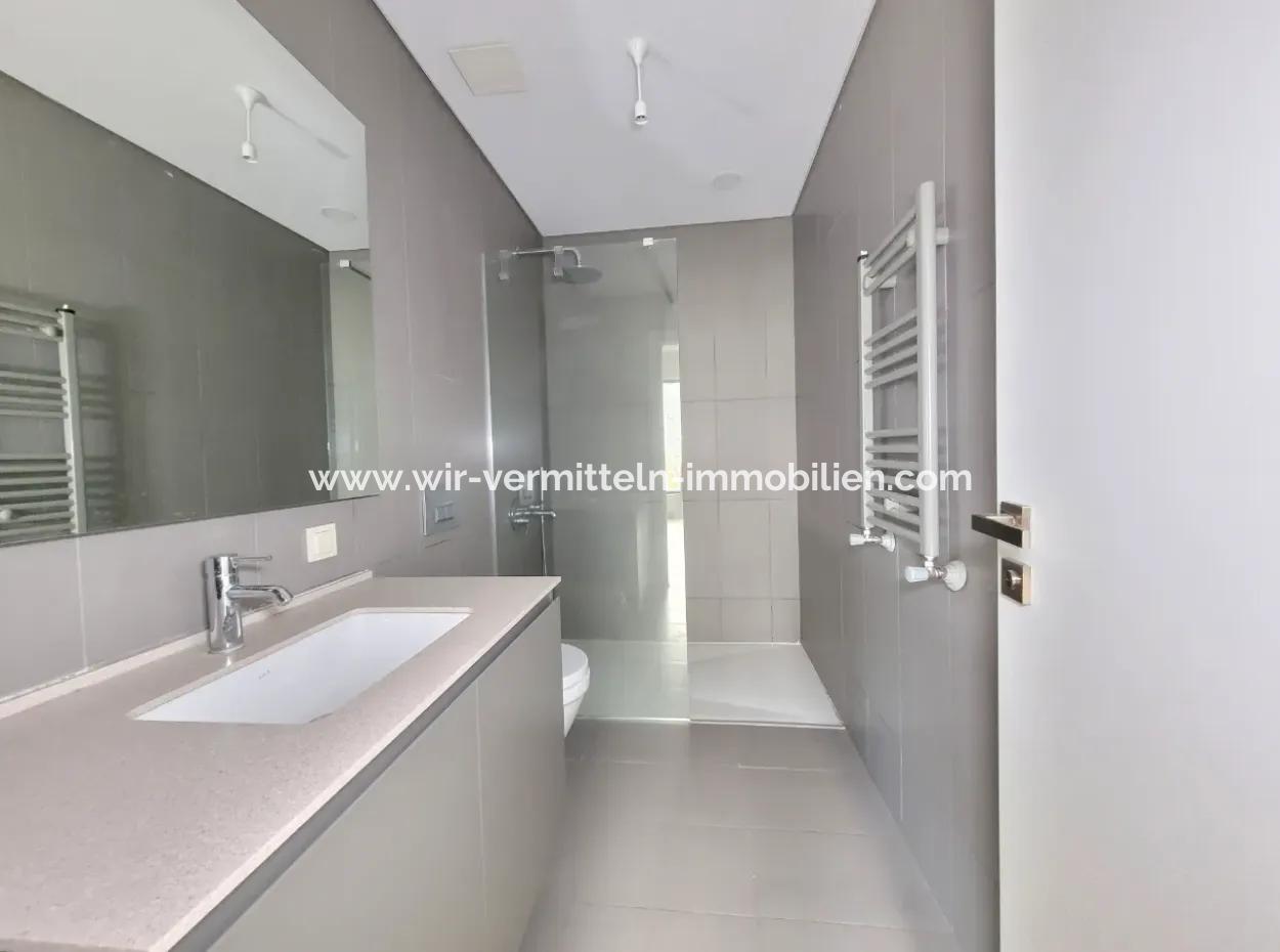 Boş İncek Loft Satılık 3+1 Bahçe Dubleksi Peyzaj Manzaralı Daire