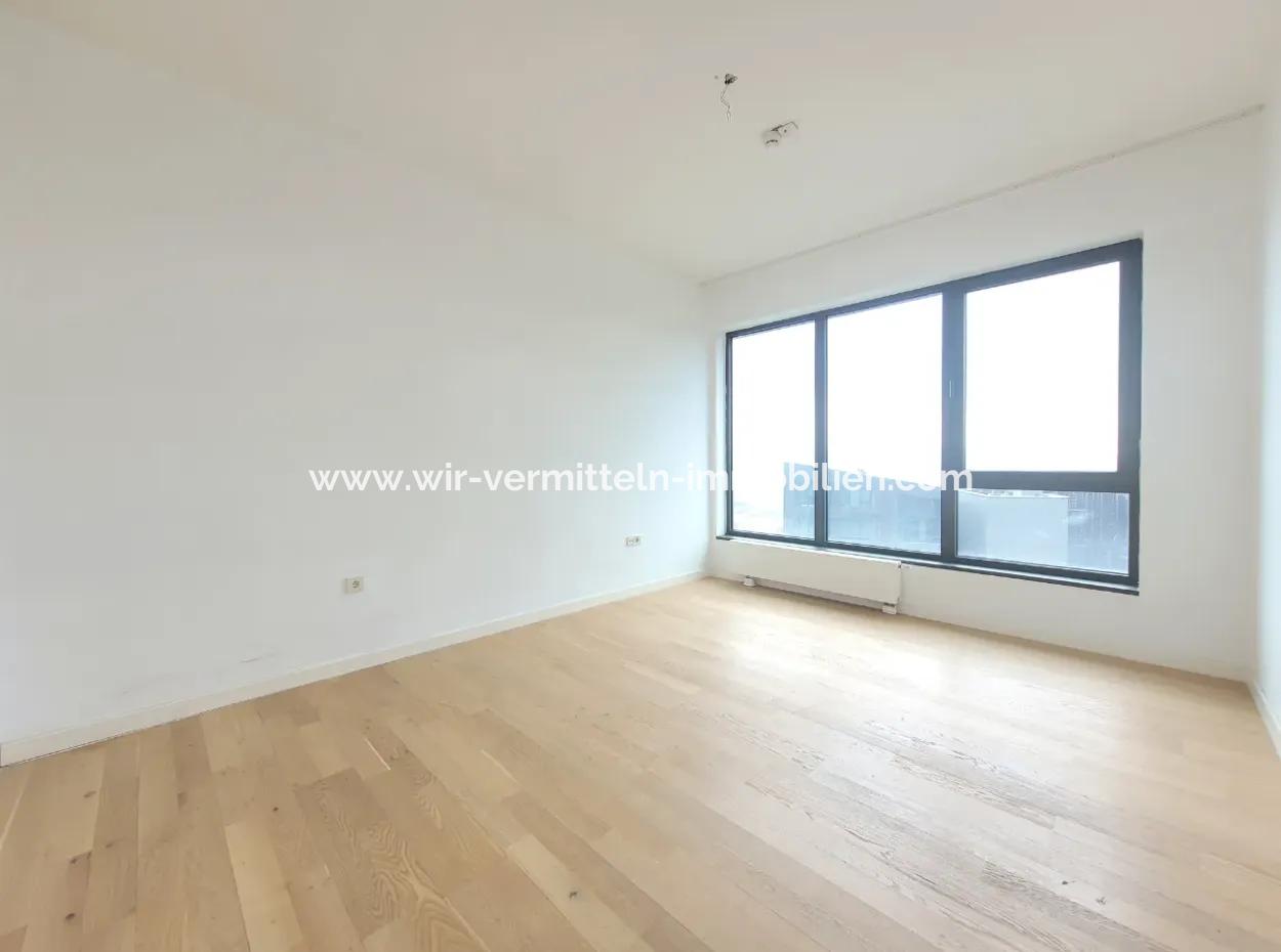 İncek Loft Satılık 3+1 110 M²  Peyzaj Manzaralı Daire