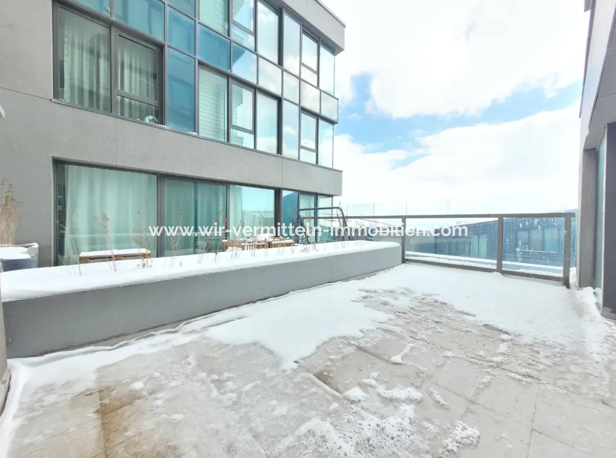 Boş İncek Loft Satılık Teraslı  3+1 110 M² Mogan Manzaralı Daire