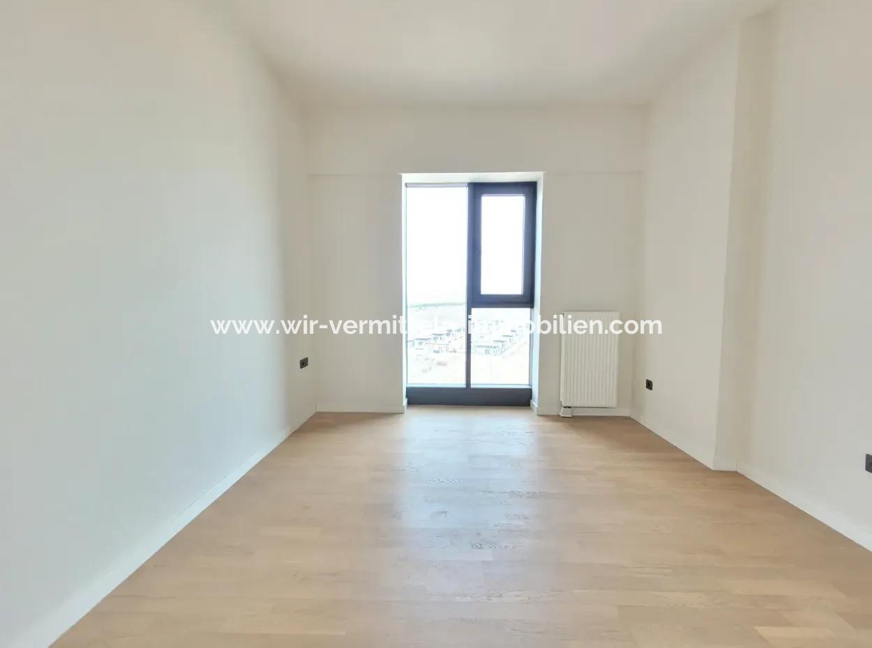 Kiralık Beytepe İncek Bulvar Loft Satılık 1+1 45 M² 20.Kat Daire