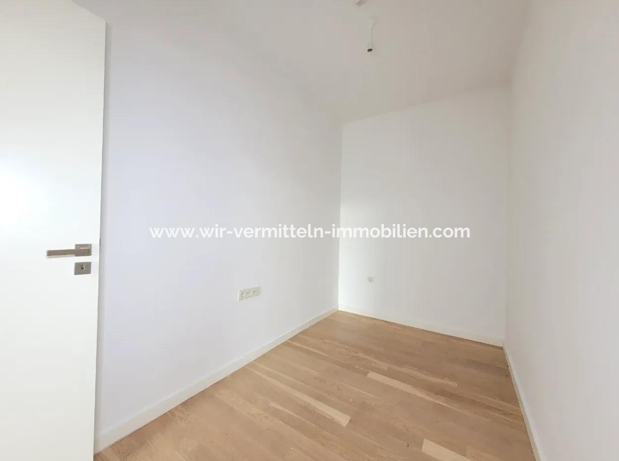 İncek Loft Satılık  3.5+1 140 M² 3.Kat Peyzaj Cephe Daire