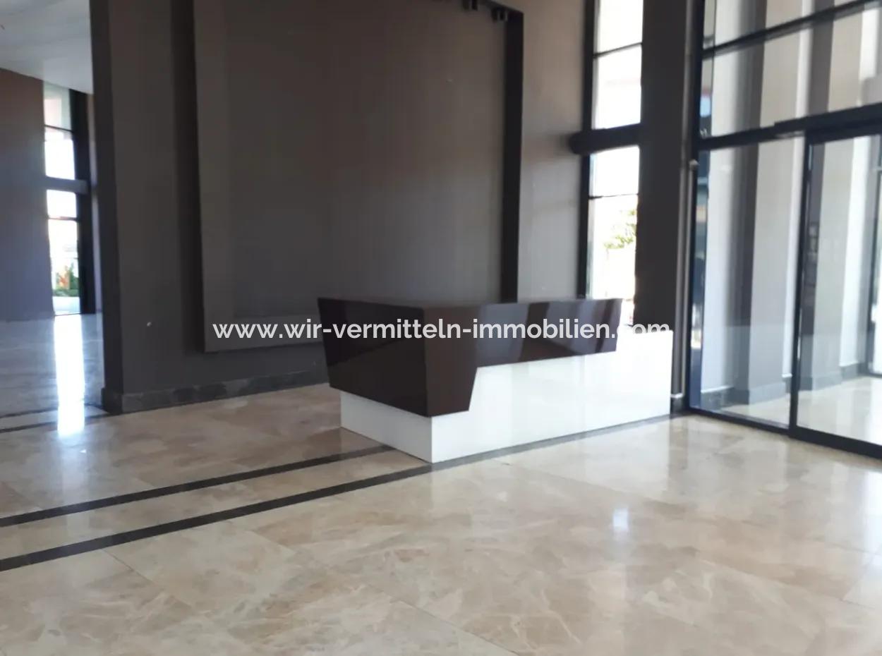 İncek Prestij Satılık  1+1 62 M² Kartal Yuvası 43.Kat Daire