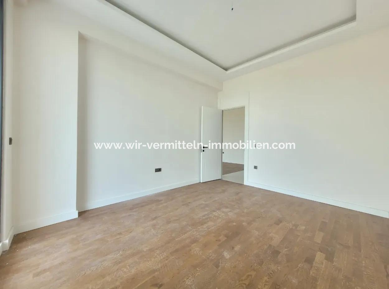Ankara Çayyolu Alacaatlı Mh. Satılık Viole Sitesi As Royal Prestij Yatay Mimarı Bahçe Katı  4+1 Daire