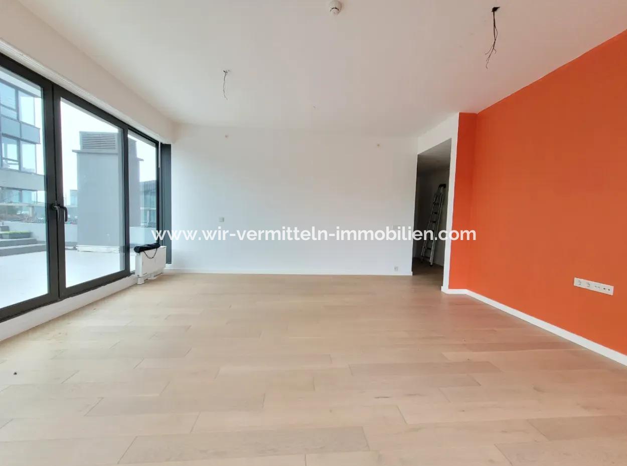 İncek Loft Satılık Teraslı  3+1 Şehir Manzaralı 3.Kat Daire