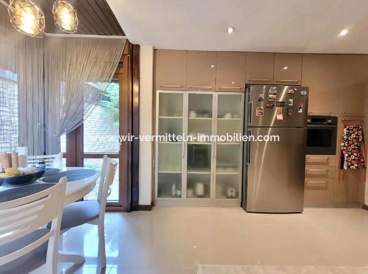 Vatandaşlığa Uygun Bursa Nilüfer Konak Mah. 340 M ² Panoramik Manzaralı Tam Müstakil Dubleks Satılık Villa