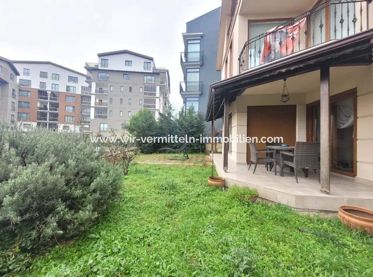 Vatandaşlığa Uygun Bursa Nilüfer Konak Mah. 340 M ² Panoramik Manzaralı Tam Müstakil Dubleks Satılık Villa