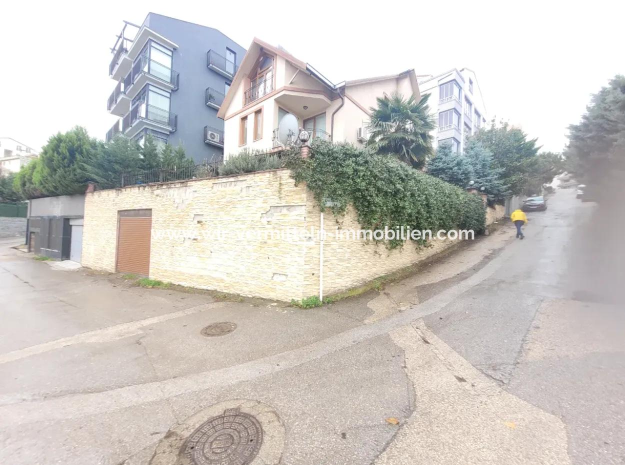 Vatandaşlığa Uygun Bursa Nilüfer Konak Mah. 340 M ² Panoramik Manzaralı Tam Müstakil Dubleks Satılık Villa