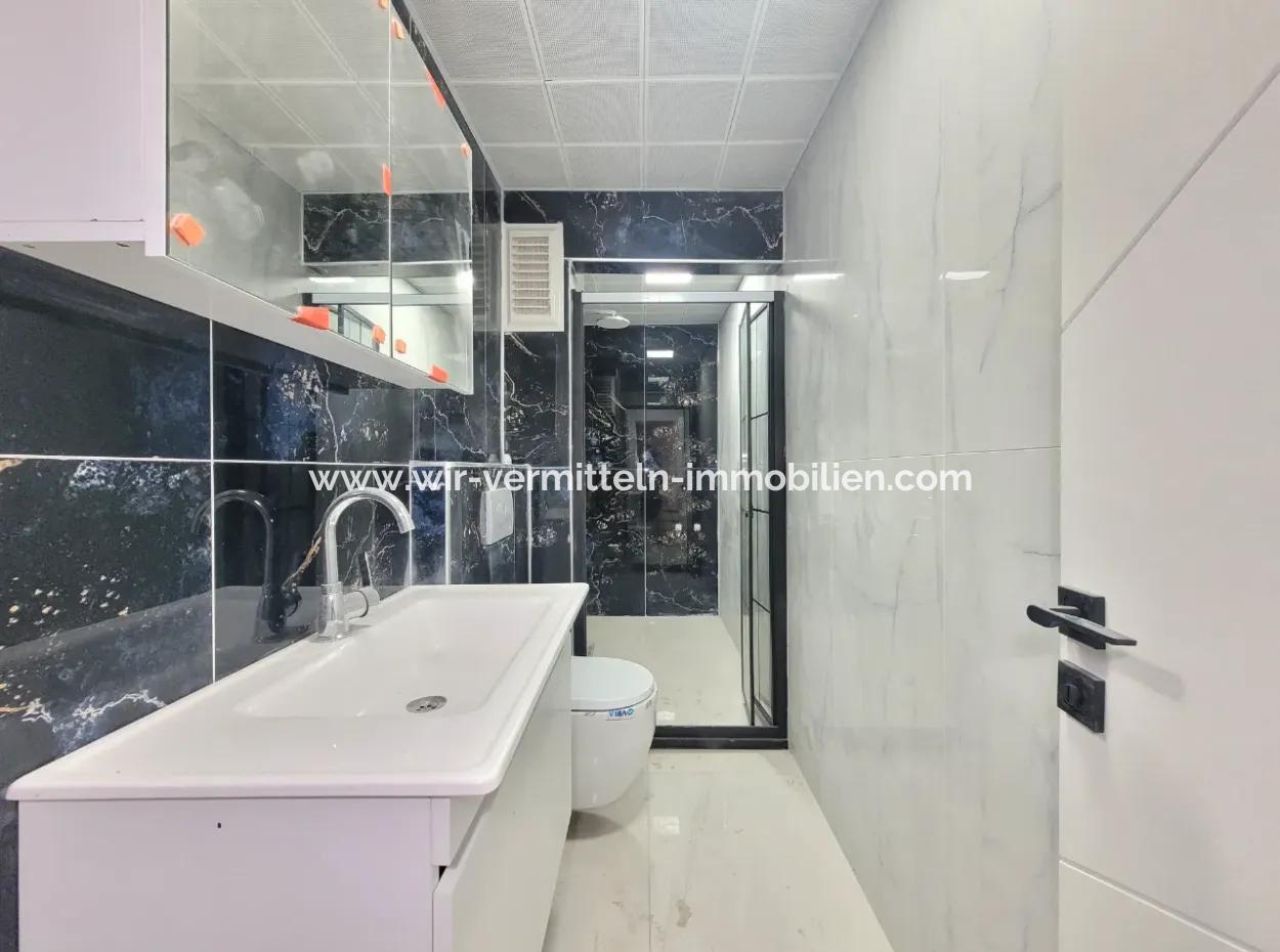 Vatandaşlığa Uygun Ankara Gölbaşı Bahçelievler Mah. 200 M ² Park Manzaralı Arakat Lüks Satılık Daire