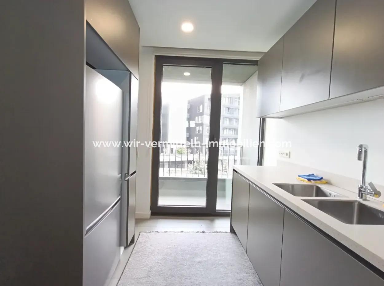 Boş Krediye Uygun Göl Manzaralı İncek Loft Satılık  3+1 Dubleks Peyzaj Manzaralı 2.Kat Daire