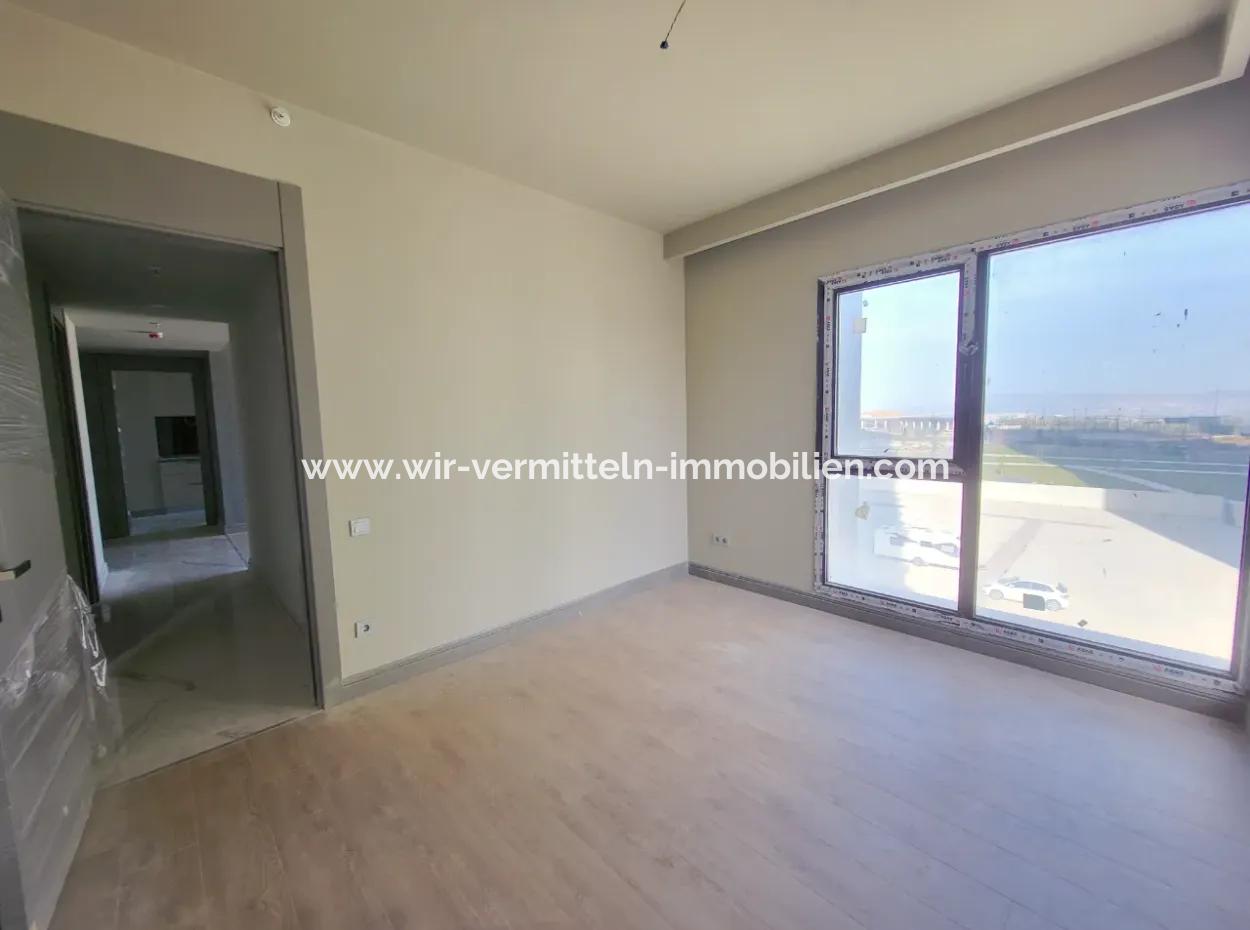 Sıfır Kent İncek Satılık 3+1 Peyzaj Manzaralı 124 M2 3.Kat Daire Hacılar Mah. Gölbaşı Ankara