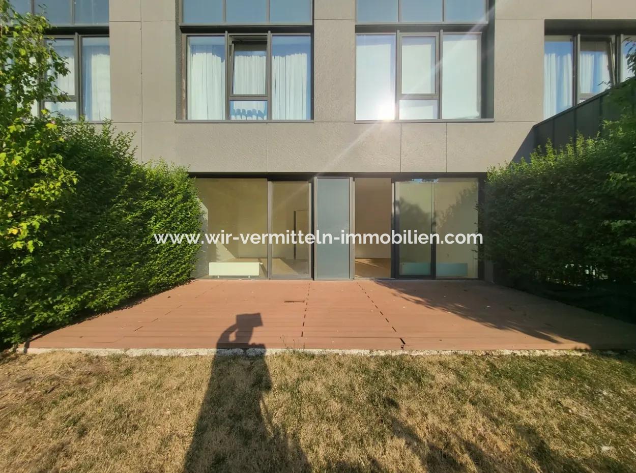 Krediye Uygun Boş İncek Loft Satılık 2,5+1 Peyzaj Manzaralı Bahçe Katı Daire 2 Bahçeli