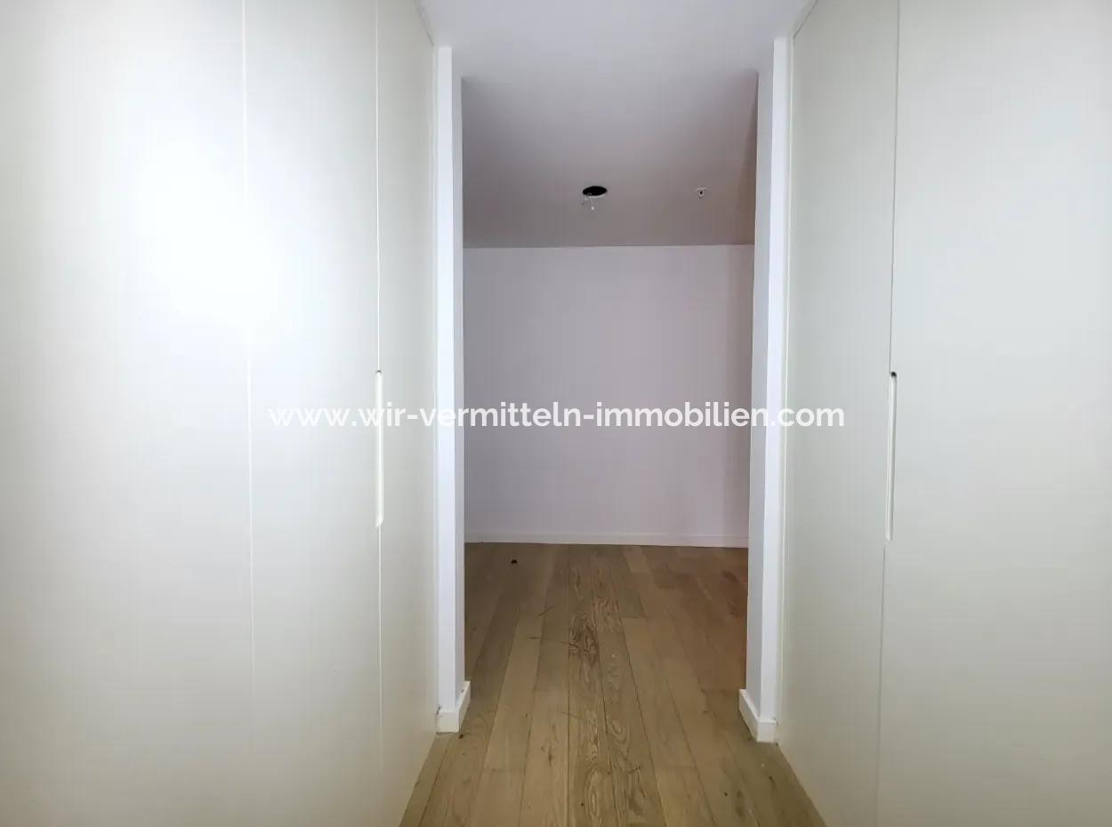 Krediye Uygun Boş İncek Loft Satılık 2,5+1 Peyzaj Manzaralı Bahçe Katı Daire 2 Bahçeli