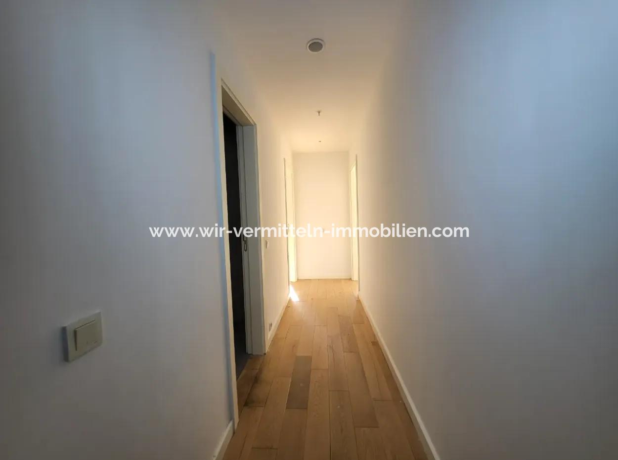 Krediye Uygun Boş İncek Loft Satılık 2,5+1 Peyzaj Manzaralı Bahçe Katı Daire 2 Bahçeli