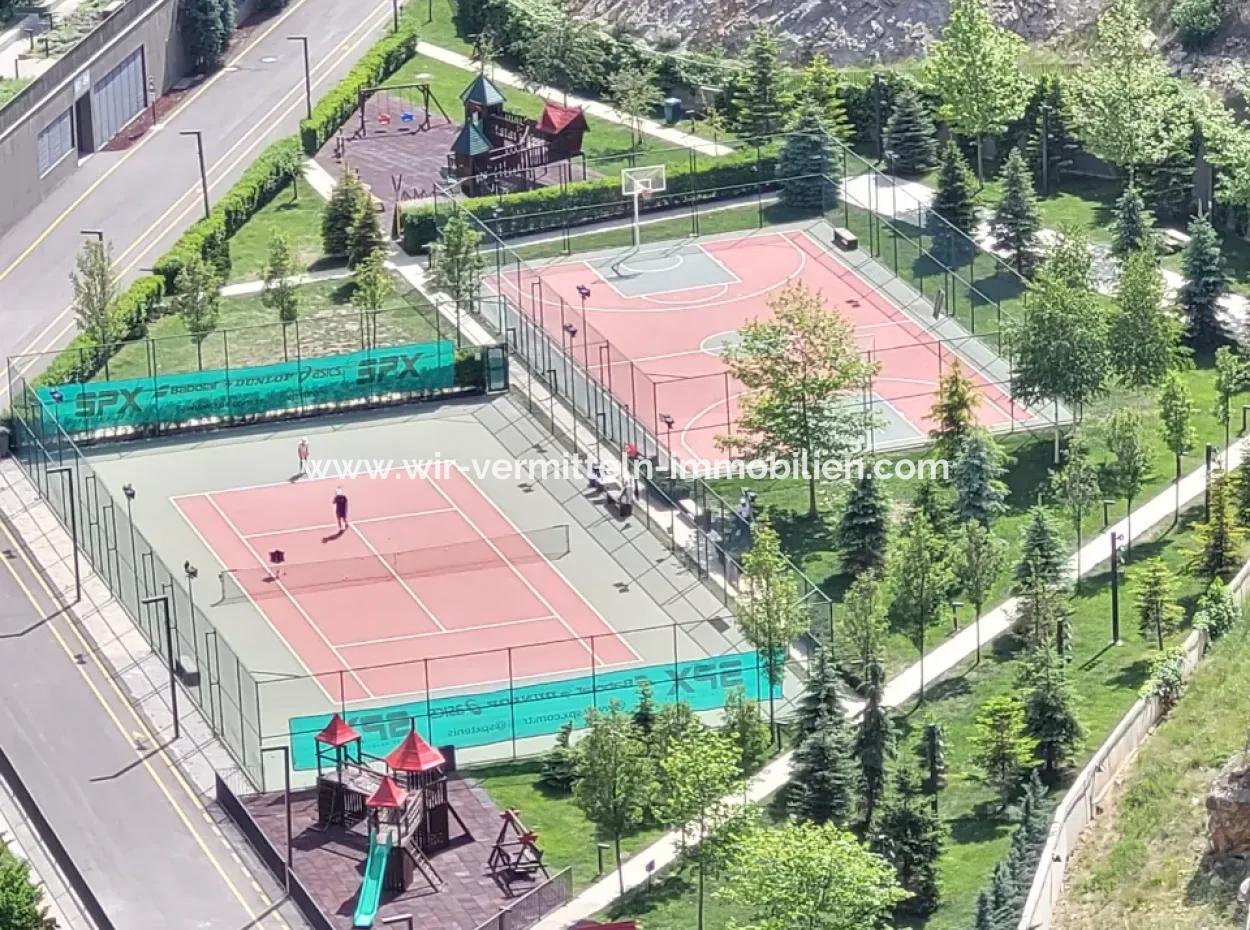 Kiracısız İncek Loft Satılık  2+1 Bahçe Dubleks Şehir Manzaralı Daire