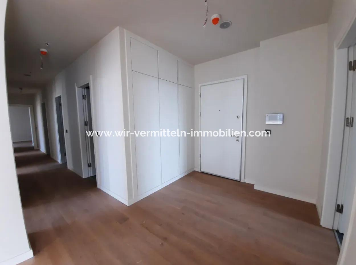 Kiracısız Beytepe İncek Bulvar Loft Satılık 4+1 22.Kat Park Manzaralı Daire