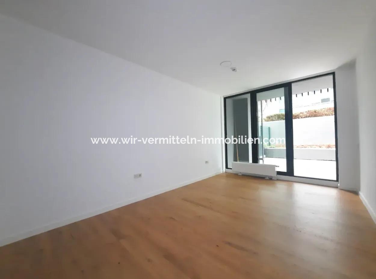 İncek Loft Satılık Teraslı  3,5+1 Peyzaj Manzaralı Kiracısız Daire