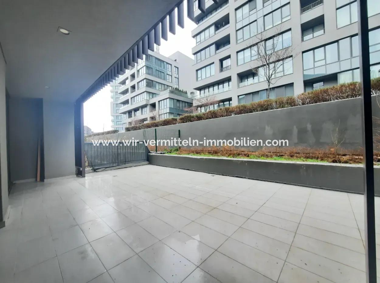 İncek Loft Satılık Teraslı  3,5+1 Peyzaj Manzaralı Kiracısız Daire