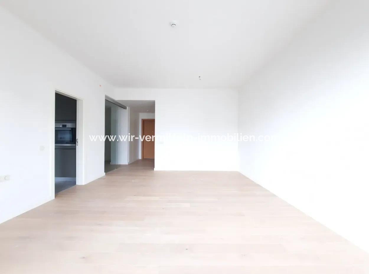 Göl Manzaralı Krediye Uygun İncek Loft Satılık  3+1 Dubleks Peyzaj Manzaralı 2.Kat Daire