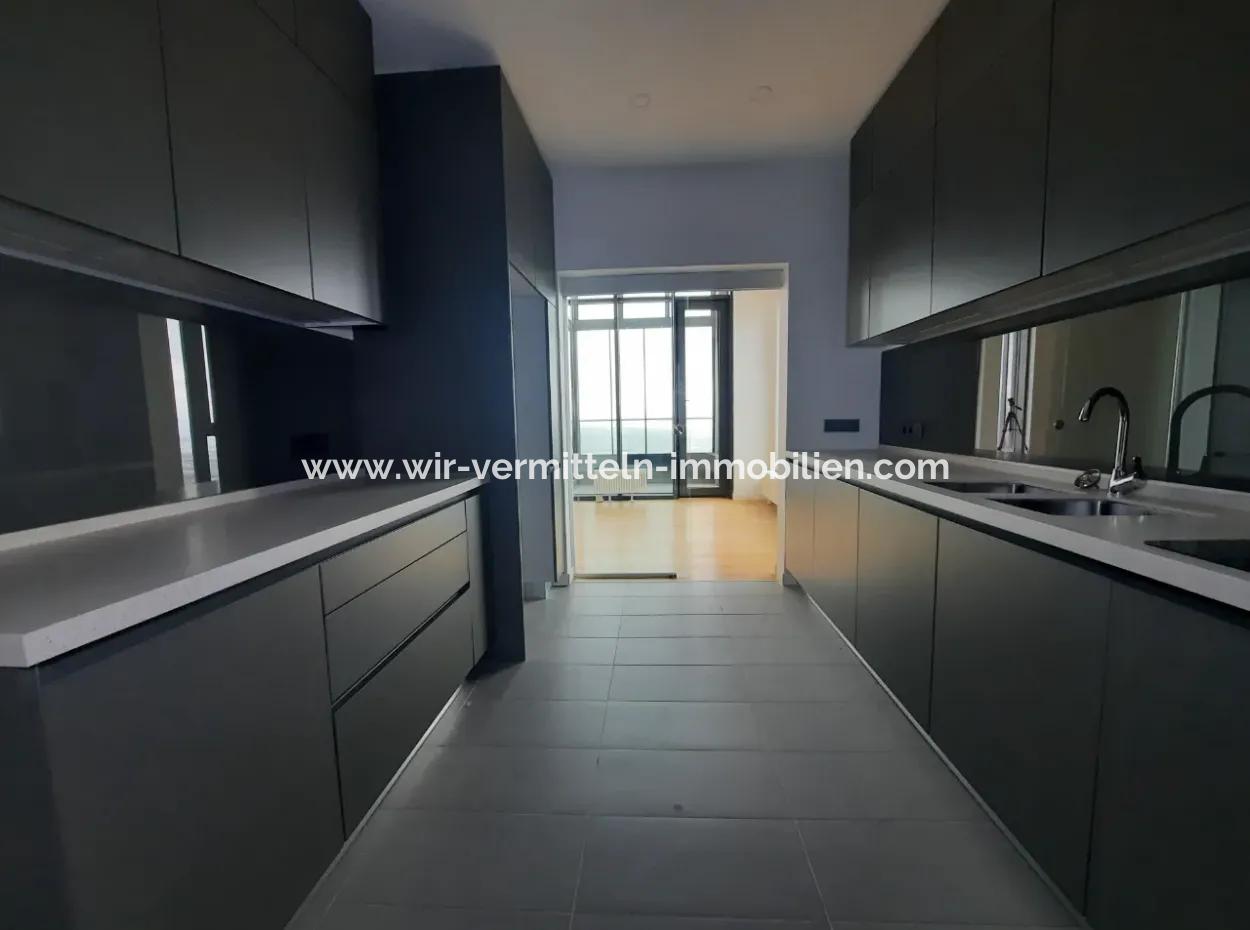 İncek Loft Satılık  5,5+1 Dubleks  Göl Manzaralı Kiracısız Daire