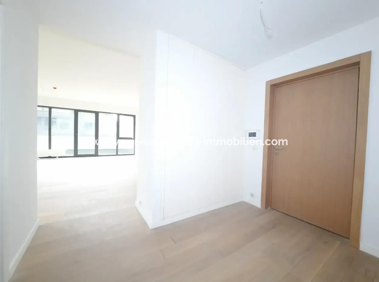 İncek Loft Satılık  4+1  Peyzaj Manzaralı  180 M² 2.Kat Daire