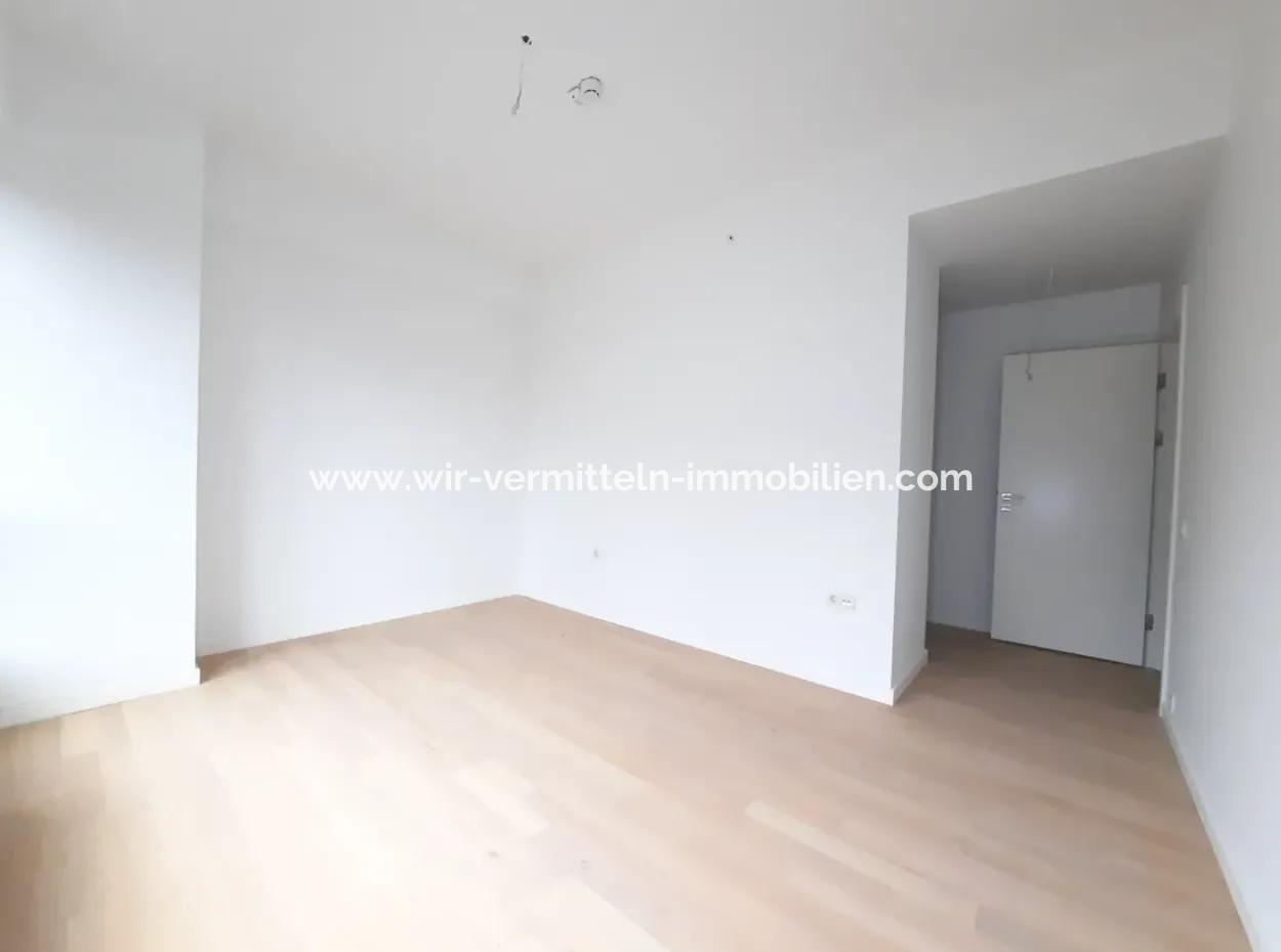 İncek Loft Satılık  4+1  Peyzaj Manzaralı  180 M² 2.Kat Daire