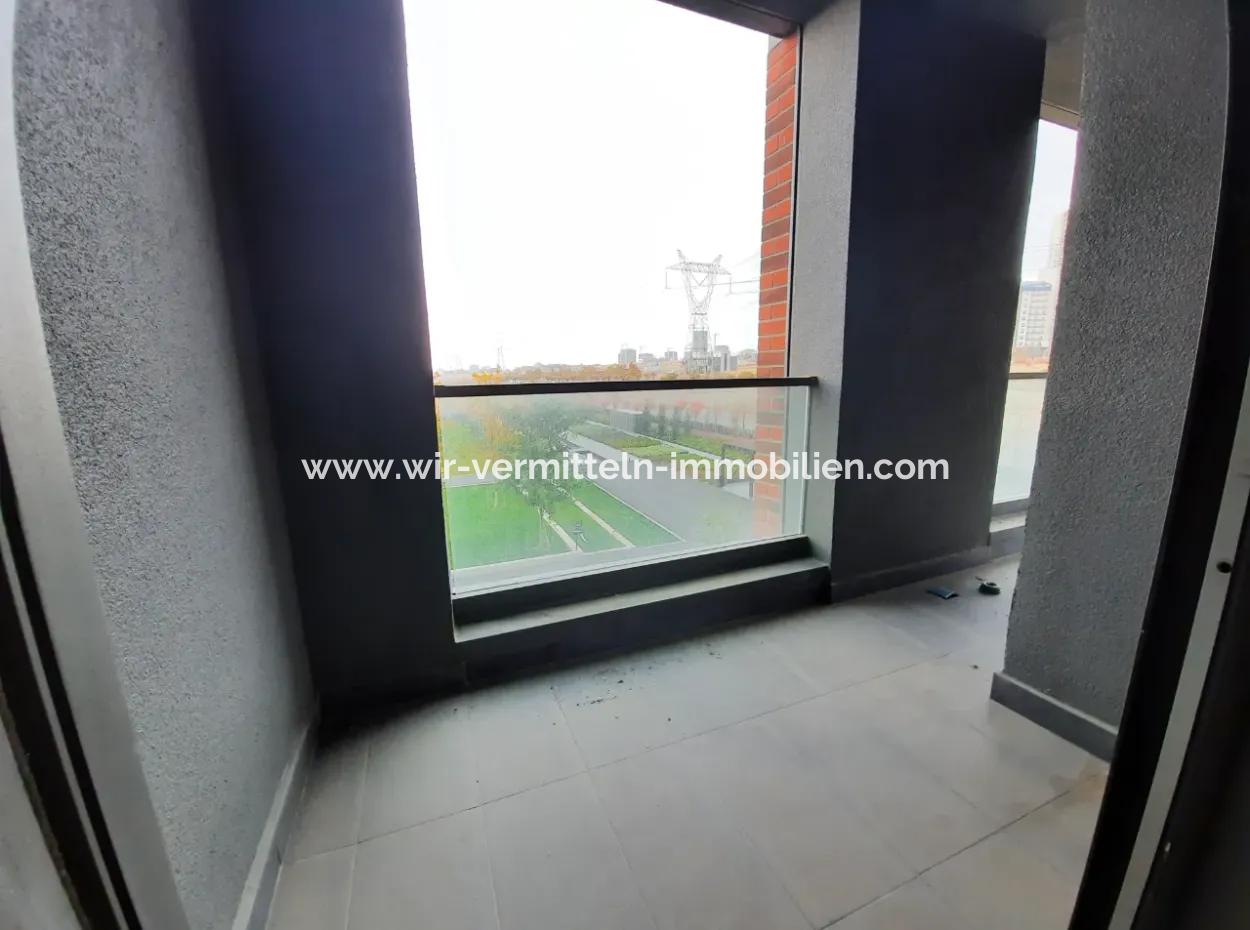 Beytepe İncek Bulvar Loft Satılık 3+1 130 M² 5.Kat Çayyolu Manzaralı Daire