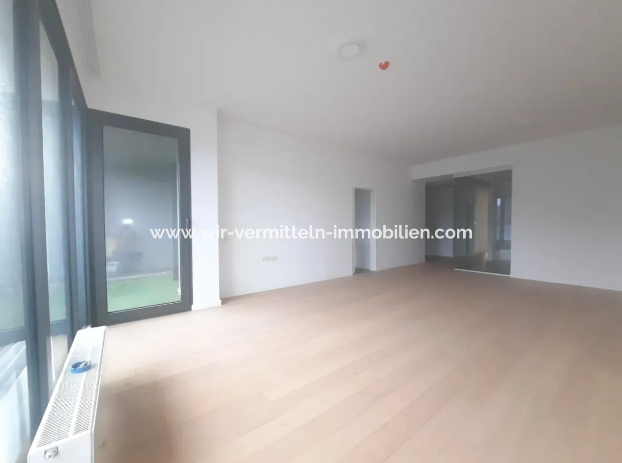 Krediye Uygun İncek Loft Satılık 2,5+1 Peyzaj Manzaralı 1.Kat Daire