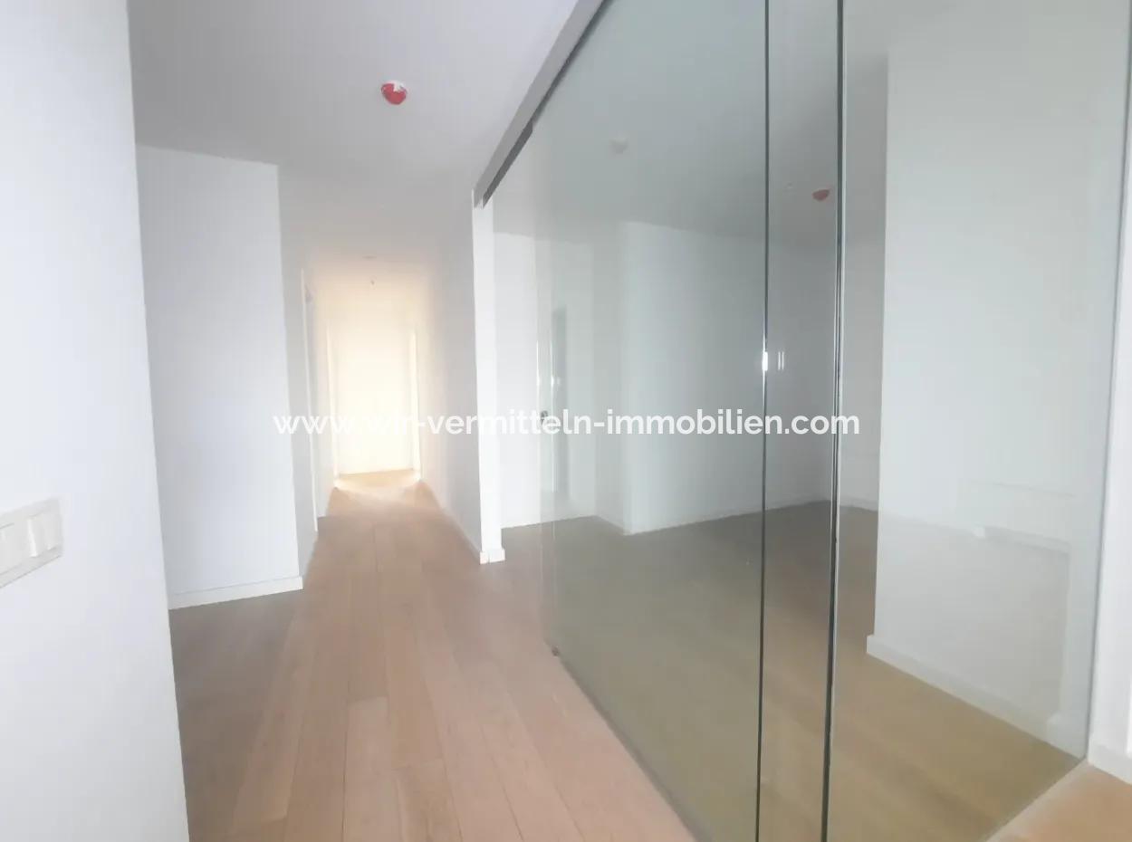 Krediye Uygun İncek Loft Satılık 2,5+1 Peyzaj Manzaralı 1.Kat Daire