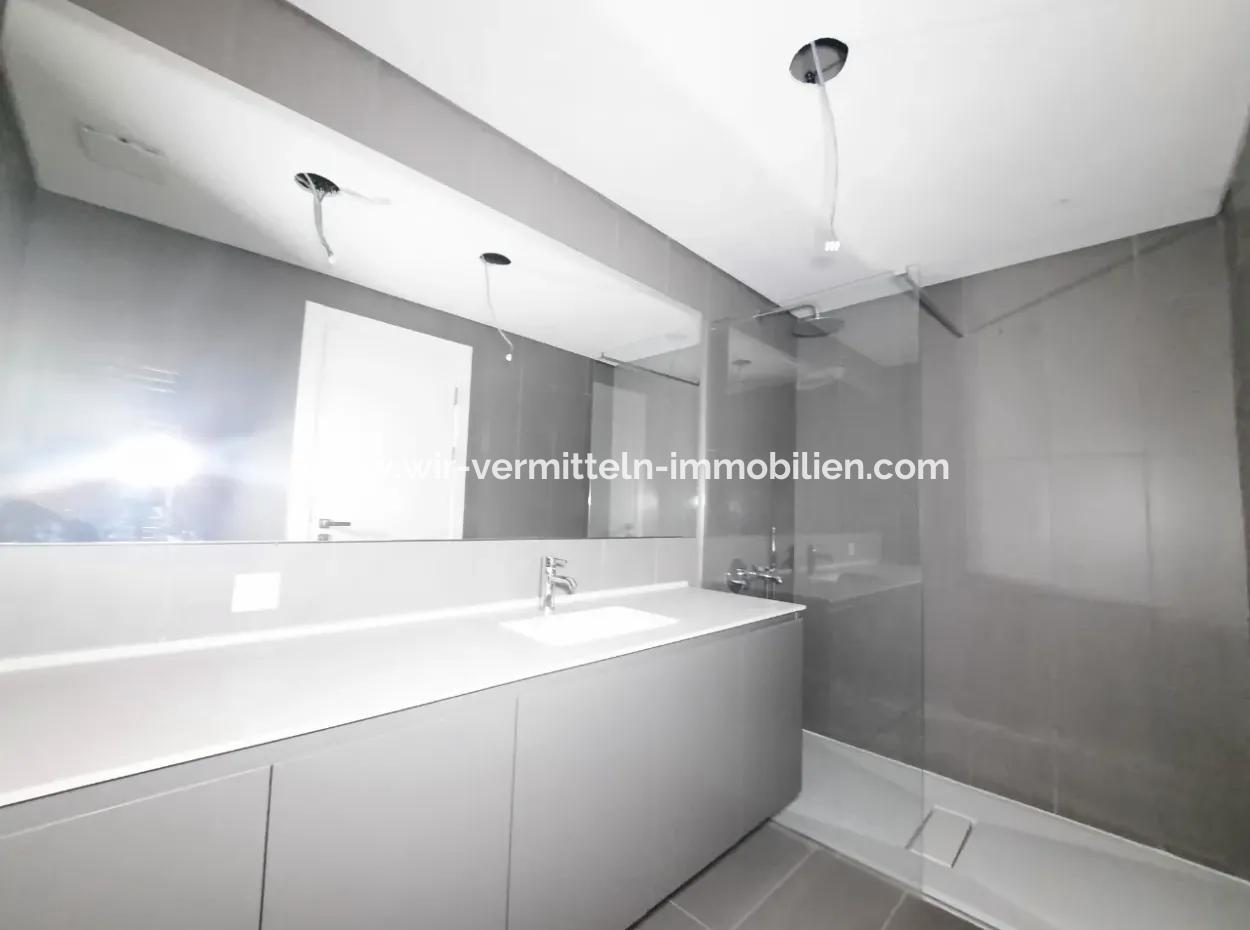 İncek Loft Satılık  5+1  Peyzaj Manzaralı 3.Kat 188 M² Daire