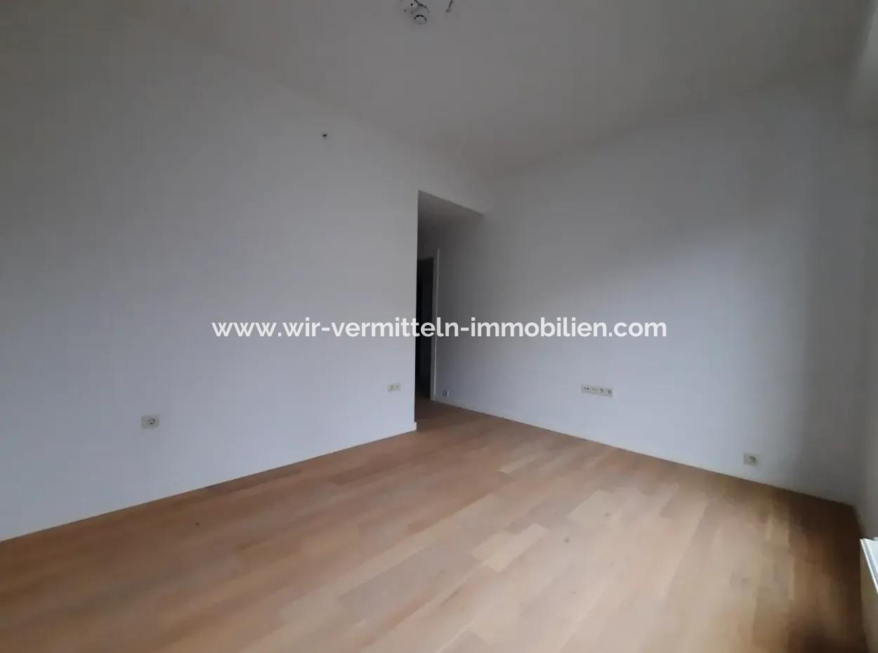İncek Loft Satılık  4+1  Peyzaj Manzaralı  180 M² Kiracısız 2.Kat Daire